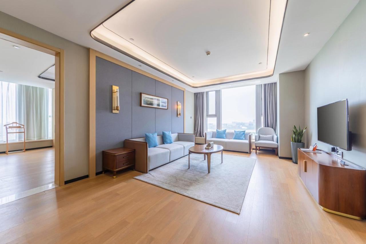 Jinling Funhome Hotel Nanjing Jiulong Lake - Nanjing South Railway Station Ngoại thất bức ảnh